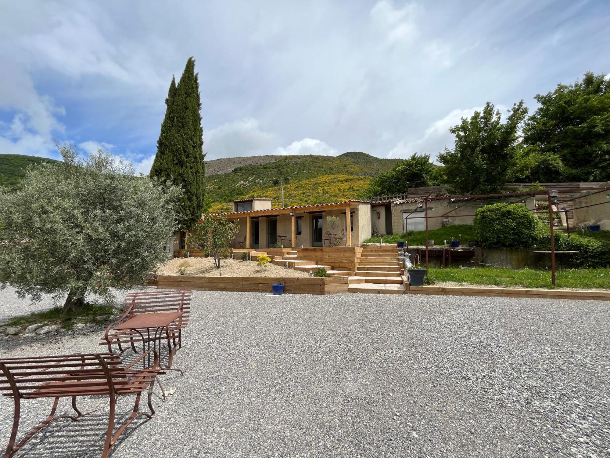 Ferienwohnung Les Ricoux Montfroc Exterior foto